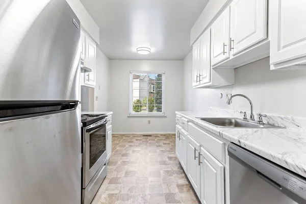 Moderne Keuken Met Witte Muren Destructie — Stockfoto