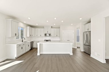 Modern evde yeni mutfak tasarımı. 3d oluşturma