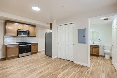 Modern evde yeni mutfak tasarımı. 3d oluşturma