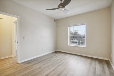 Yeni çağdaş dairenin boş alanı. Modern ev 