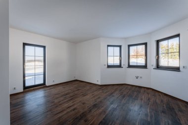 Yeni çağdaş dairenin boş alanı. Modern ev 