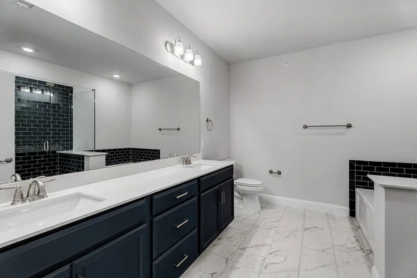 Modernes Badezimmerdesign Rendering — Stockfoto