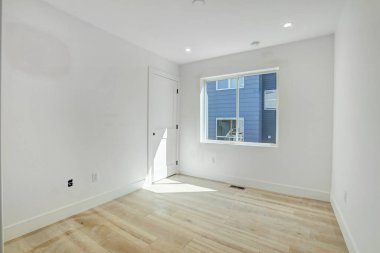 Yeni çağdaş dairenin boş alanı. Modern ev 