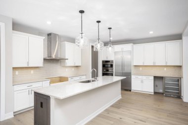 Modern evde yeni mutfak tasarımı. 3d oluşturma