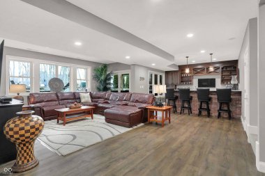 şömineli modern evin güzel iç tasarımı