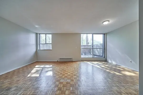 Unfurnished 새로운 아파트 바닥이있는 아무도 미국에서 — 스톡 사진