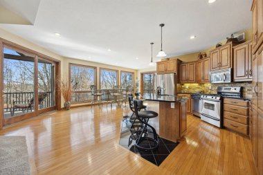 Modern mutfaktaki dolaplar ve aletler. 3d rendeirng