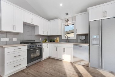 Modern mutfaktaki dolaplar ve aletler. 3d rendeirng