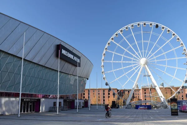 Liverpool, Merseyside, İngiltere - 10 Mart 2023: M & S Bank Arena, Liverpool şehrinin Merseyside 'daki King' s Rıhtımı. Echo Arena sponsorluğunda Marks ve Spencer, Ukrayna 'yı desteklemek amacıyla 2023 Eurovision Şarkı Yarışması' na ev sahipliği yapacak.