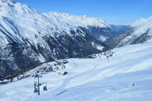 Gondelbahnen Skigebiet Hochgurgl Hintergrund Das Otztal Und Die Schneebedeckten Berge — Stockfoto