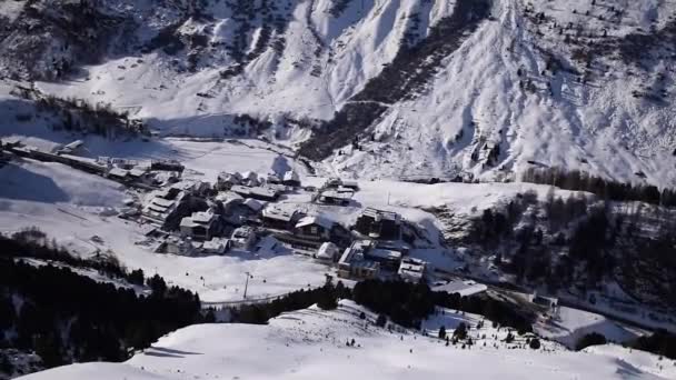 Αεροφωτογραφία Του Χωριού Obergurgl Και Χιονοδρομικό Κέντρο Στις Άλπεις Otztal — Αρχείο Βίντεο