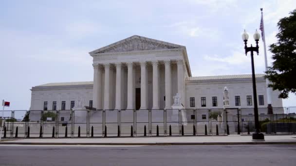 Long Shot Supreme Court Security Fence Long Shot — Stock Video