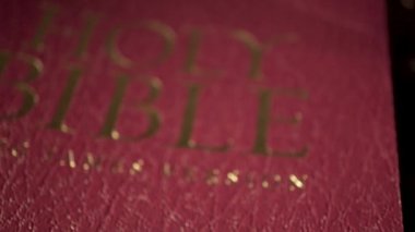 Kapanış Kutsal Kitap, Hristiyan dini metni