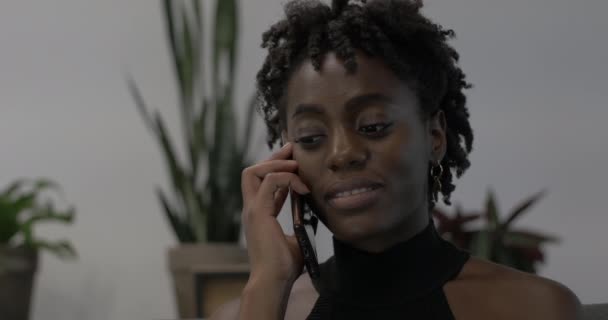 Siyah Kadın Evet — Stok video