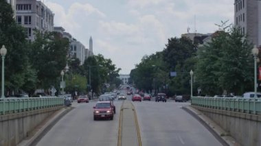 Washington DC 'nin Beyaz Saray ve Washington Anıtı' na Giden Trafiğin Zamanı