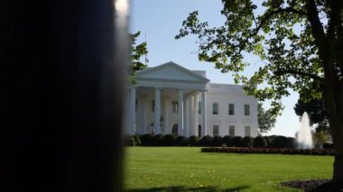 Kapıdan Beyaz Saray Yavaş Çekimde