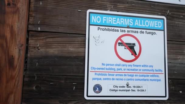 Não Armas Fogo Permitidas Public Park Sinal Proibindo Armas — Vídeo de Stock