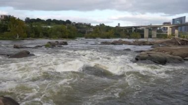 Richmond Virginia 'daki James Nehri