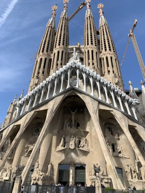 Paris, Fransa 'nın ünlü katedrali.