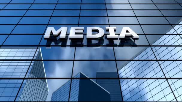 Media Budynku Błękitne Niebo Time Lapse — Wideo stockowe