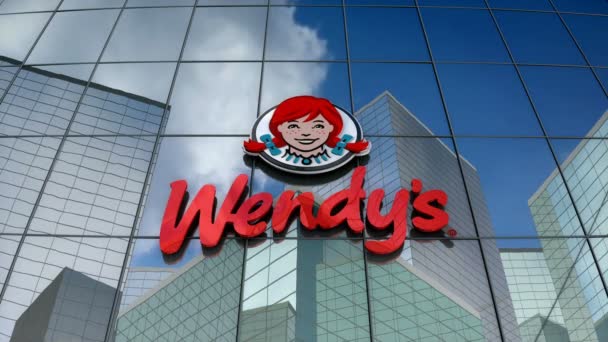 Marzec 2018 Tylko Użytku Redakcyjnego Animacja Logo Wendy Szklanym Budynku — Wideo stockowe