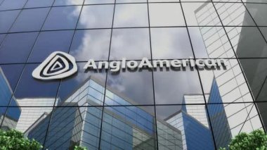 Haziran 2022, sadece editörel kullanım, 3 boyutlu animasyon, cam bina üzerindeki Anglo Amerikan plc logosu.