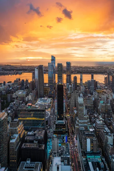 Otroligt Färgstark Solnedgång Regnig Storm Över Hudson Yards New York — Stockfoto