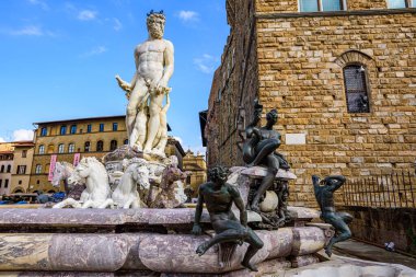 Floransa, İtalya, Ekim 2021 - Floransa 'daki çok ünlü Neptün Çeşmesi. 