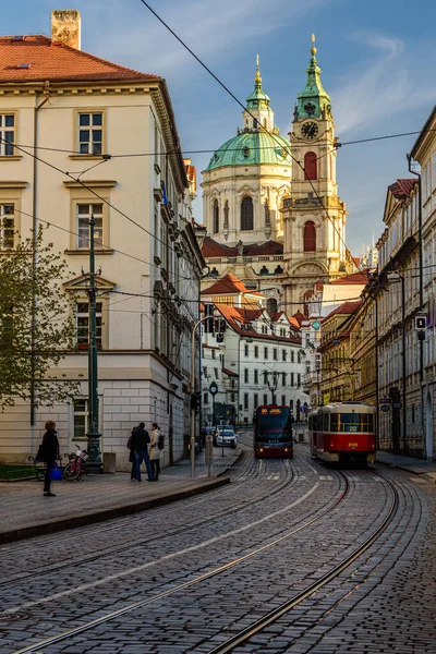 Prag Çek Cumhuriyeti Nisan 2022 Karmelitska Caddesinden Geçen Bir Tramvay — Stok fotoğraf