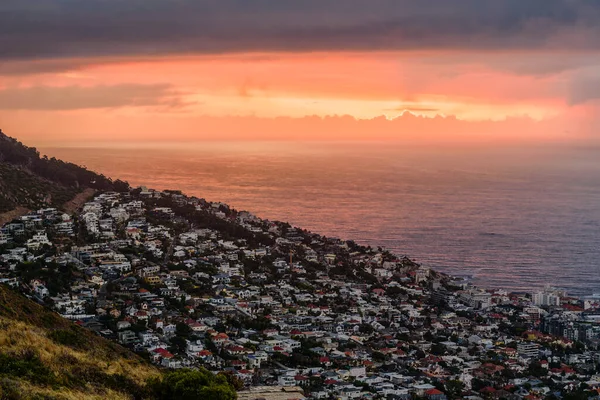 Dramático Cielo Naranja Atardecer Sobre Ciudad Del Cabo — Foto de Stock