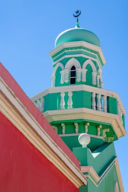 Güney Afrika, Cape Town 'daki Bo-Kaap bölgesinde Al Fozan camiinin minaresi.. 