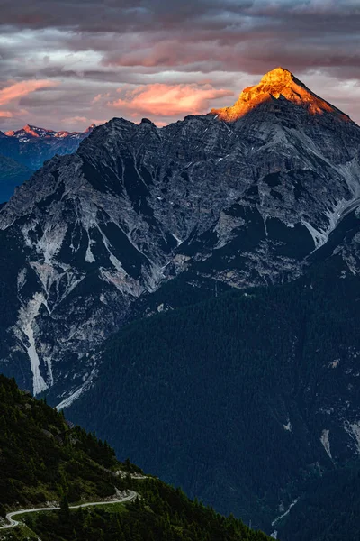 Oranžový Vrchol Hory Serles Západu Slunce Stubajských Alpách Rakousku — Stock fotografie