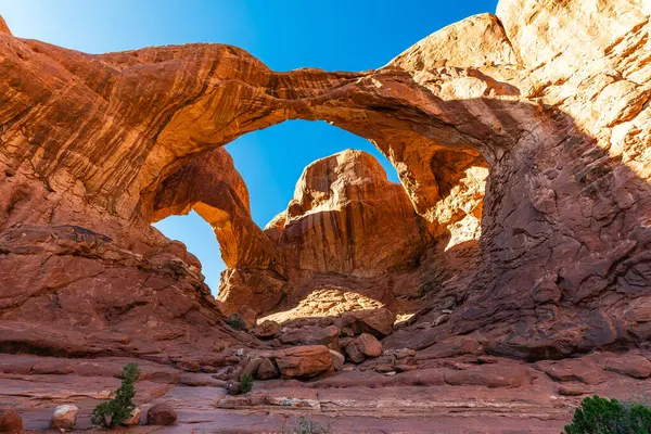 Utah Moab Yakınlarındaki Arches Ulusal Parkı Ndaki Double Arch Kaya Stok Fotoğraf