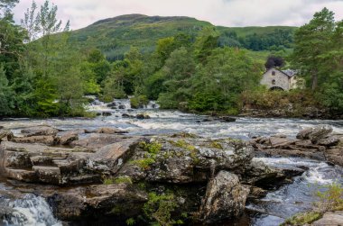 Su akıntıları, Dochart Şelaleleri, Killin