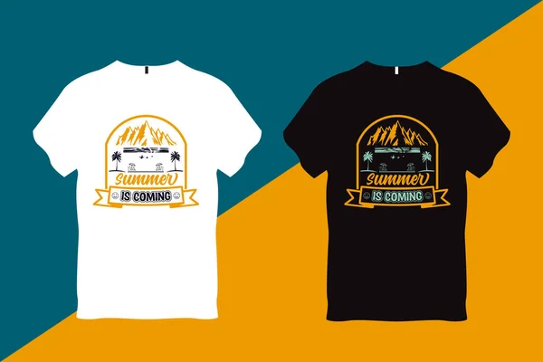 Verão Está Chegando Verão Citação Tipografia Shirt Design — Vetor de Stock