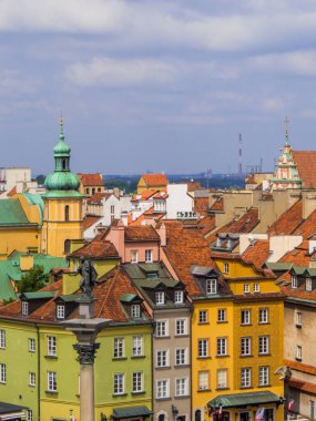 Polonya 'nın Varşova kentindeki Plac Zamkowy (Kale Meydanı) hava görüntüsü