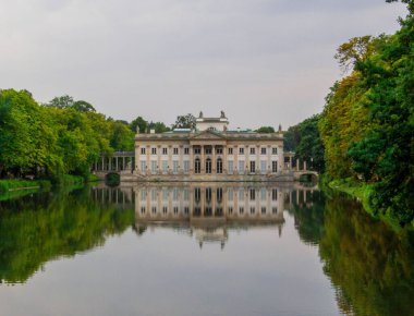 Görünüm Łazienki Parkı, Varşova, Polonya