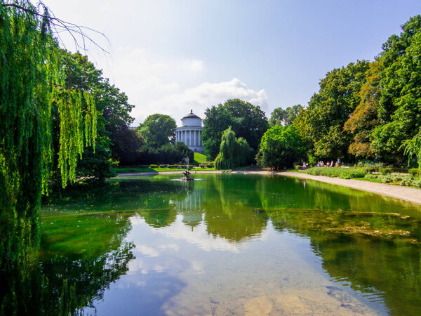 Вид на сад Саксон в Варшаве, Польша