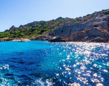 İtalya 'nın Sardunya kentindeki Molara Adası manzarası