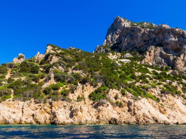 Sardinya, İtalya 'daki Tavolara Adası manzarası