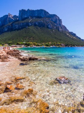 Sardinya, İtalya 'daki Tavolara Adası manzarası