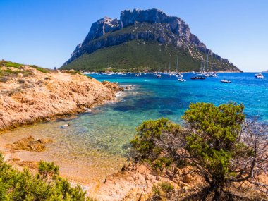 Sardinya, İtalya 'daki Tavolara Adası manzarası