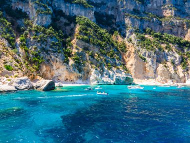 Sardunya, İtalya 'daki Orosei Körfezi' ndeki muhteşem Cala Goloritze manzarası