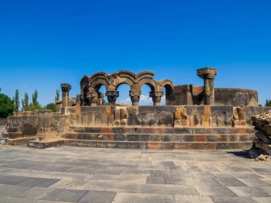 Ermenistan 'daki Zvartnots Katedrali' nin yıkıntılarının manzarası