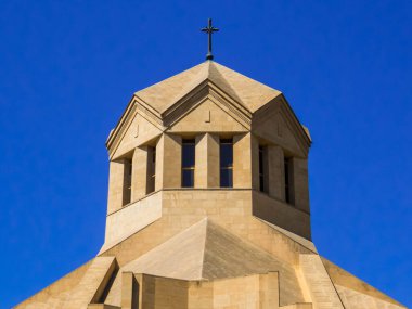 Ermenistan, Erivan 'daki Aziz Gregory İlluminatör Katedrali' nin kubbesini kapatın.