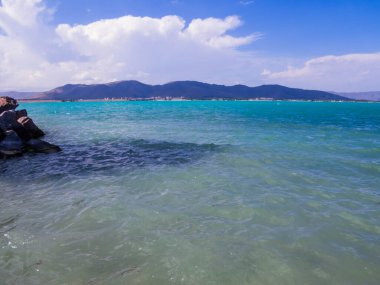 Ermenistan'daki Sevan Gölü görünümünü