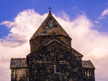 Ermenistan 'daki Sevanavansk Manastırı' nın Sevan Gölü manzarası