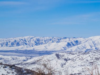 Özbekistan 'daki Chimgan Dağları manzarası