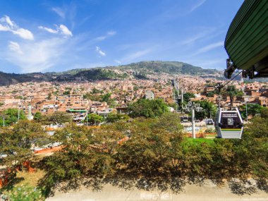 Medellin, Kolombiya - 14 Şubat 2024: Acevedo Metro İstasyonu.