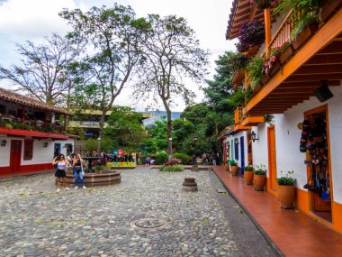 Medellin, Kolombiya - 17 Şubat 2024: Ünlü Pueblito Paisa Medellin.